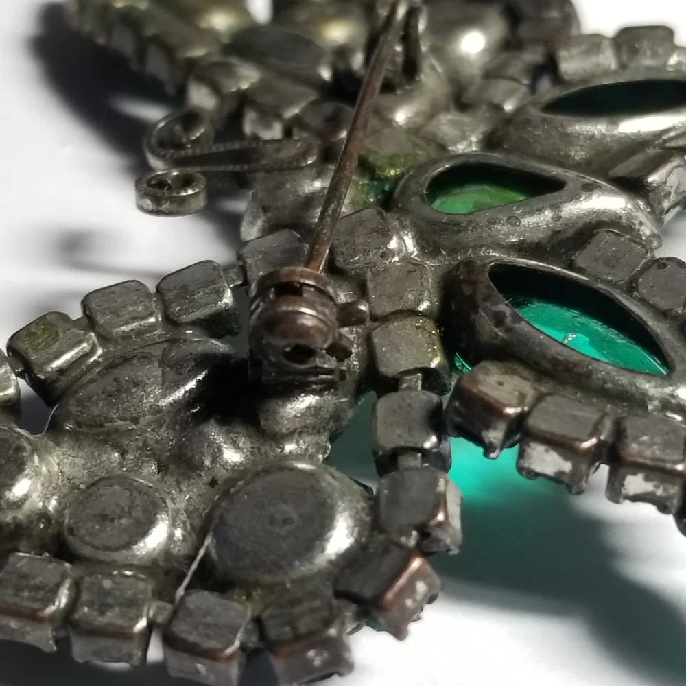 Vintage butterfly brooch green rhinestones pin moth insect bug jewelry p…